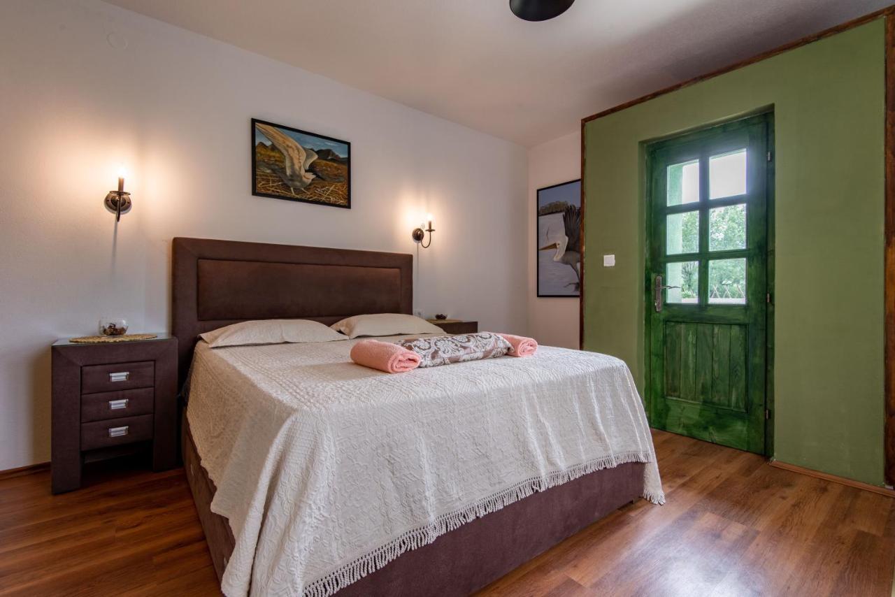 Apartments And Spa Miona Virpazar Luaran gambar