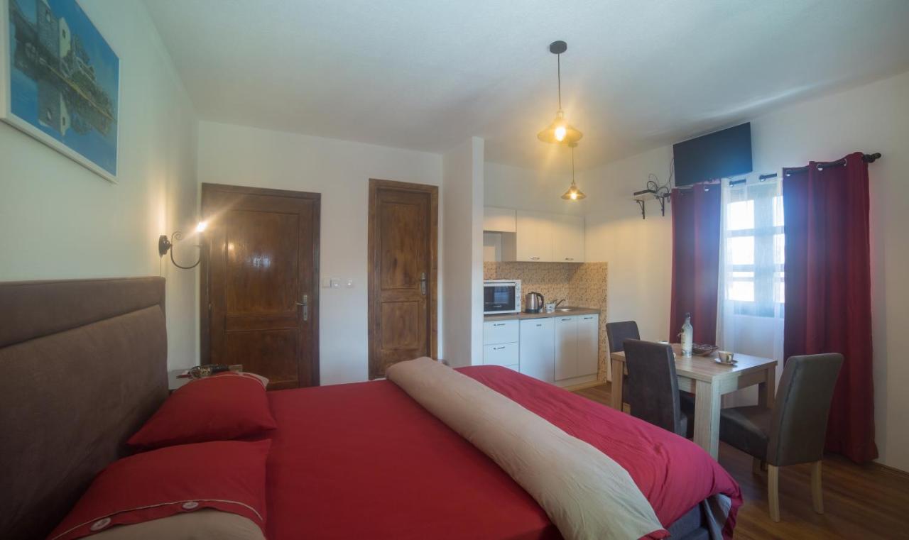 Apartments And Spa Miona Virpazar Luaran gambar